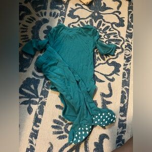 Posh peanut matching bodysuit and footed pants